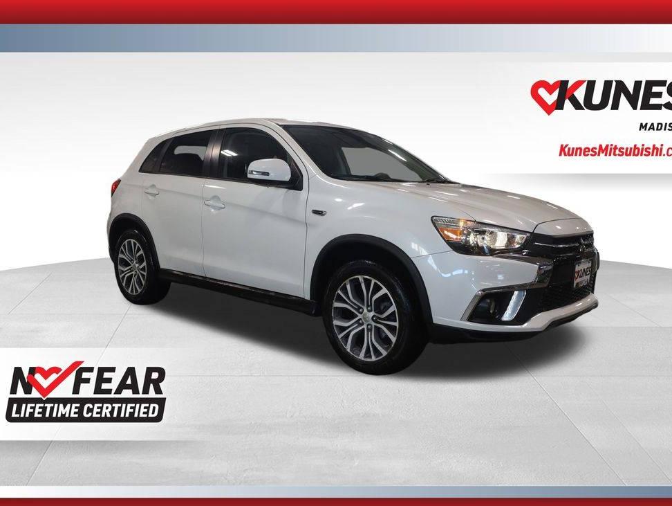 MITSUBISHI OUTLANDER SPORT 2018 JA4AR3AW2JU025713 image